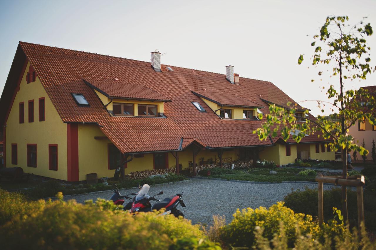 Hotel Statek česká lípa Myslovice Klatovy Exterior foto